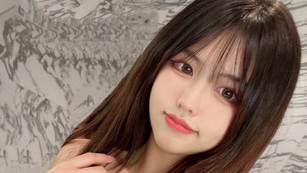 Potret Ukei Cheung, Pacar Brondong Stephen Chow